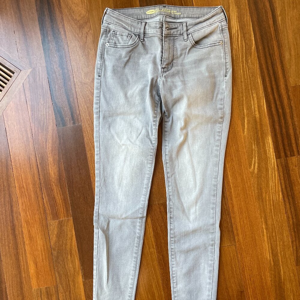 Old Navy Rockstar Sz 4R Mid-Rise Gray Jeans